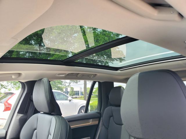 2026 Volvo XC90 Plus - Photo 14
