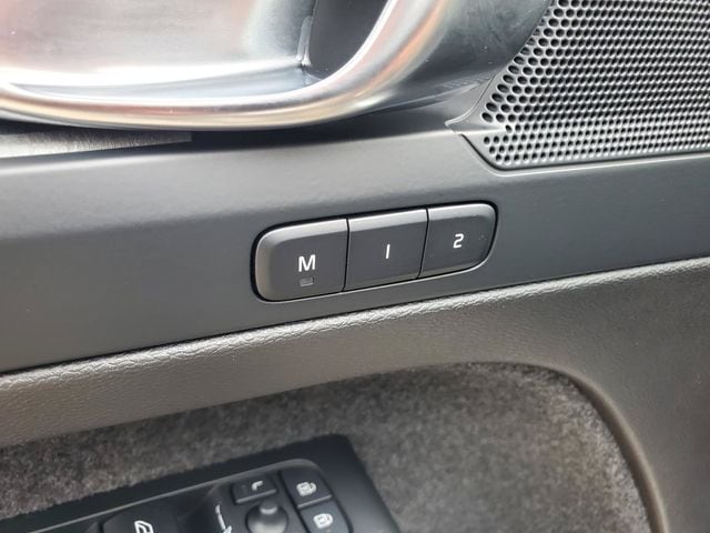 2026 Volvo XC40 Core - Photo 11
