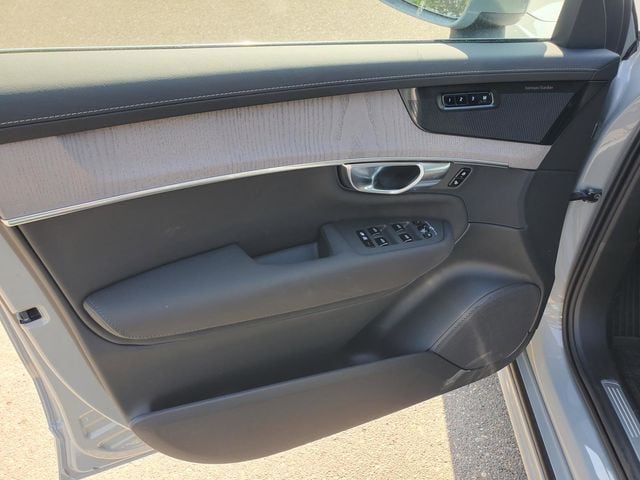 2026 Volvo XC90 Ultra - Photo 10