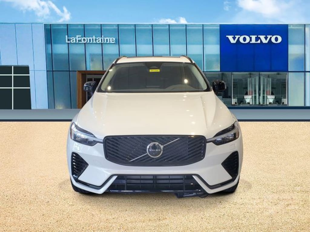 New 2026 Volvo XC60 plug-in hybrid T8 Plus SUV