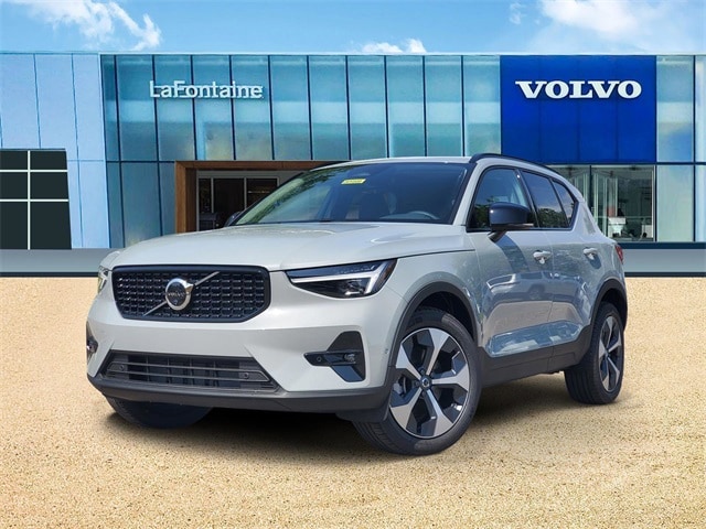2026 Volvo XC40 Plus's photo