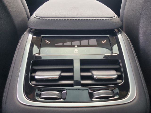 2026 Volvo XC90 Plus - Photo 31
