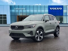 2025 Volvo XC40 B5 Core Bright Theme SUV 25Y203 I-4 cyl All-Wheel Drive