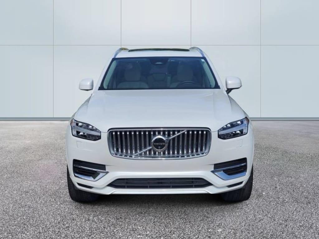 Certified 2025 Volvo XC90 Plug-In Hybrid T8 Plus SUV