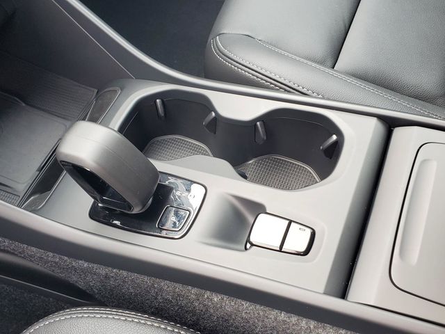 2026 Volvo XC40 Core - Photo 25