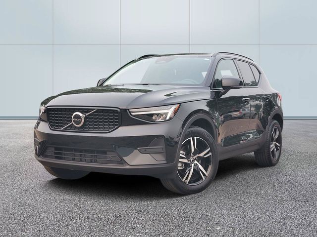 2026 Volvo XC40
