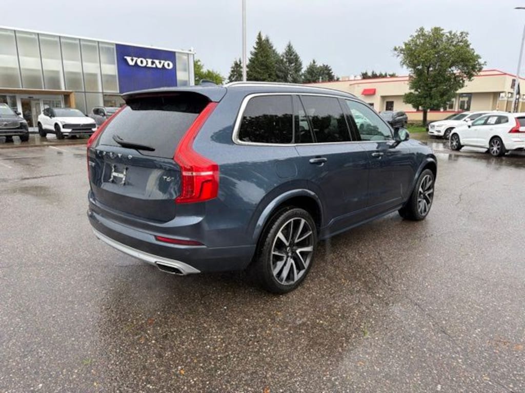 Used 2020 Volvo XC90 T6 Momentum SUV