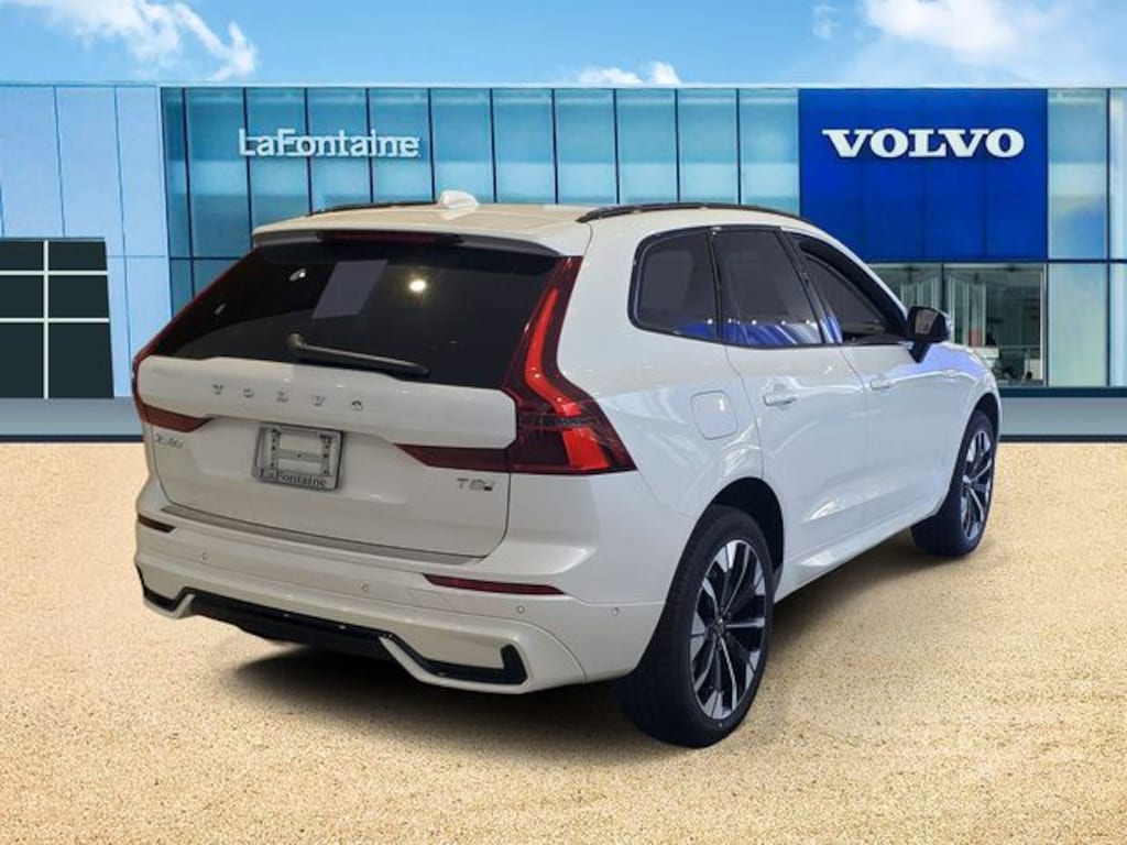 New 2026 Volvo XC60 plug-in hybrid T8 Plus SUV