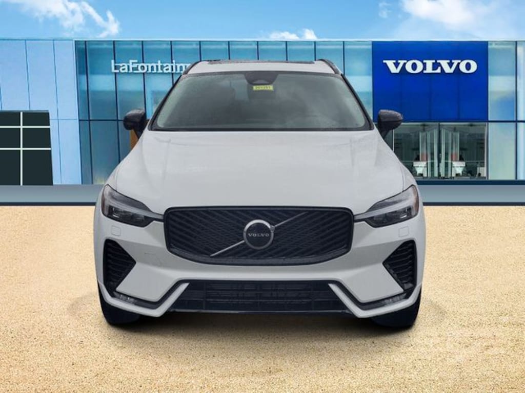 New 2026 Volvo XC60 B5 Core SUV