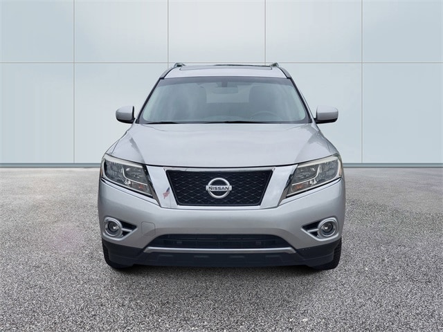 Used 2014 Nissan Pathfinder Platinum with VIN 5N1AR2MN8EC662163 for sale in Farmington Hills, MI