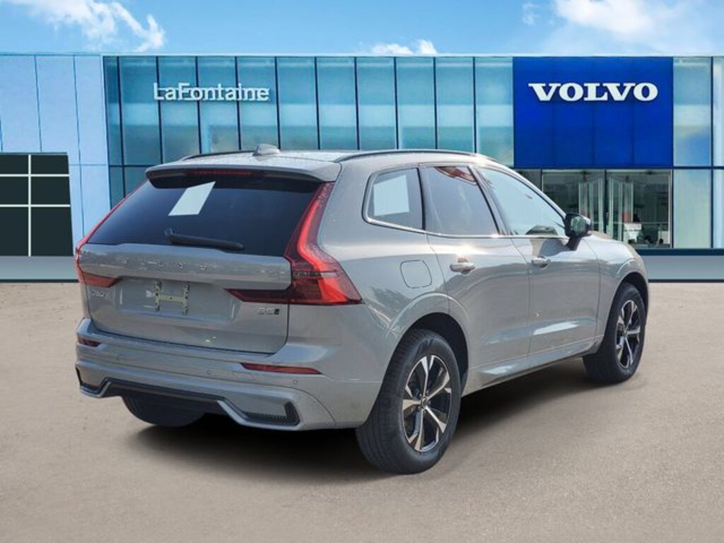 New 2027 Volvo XC60 B5 Core SUV