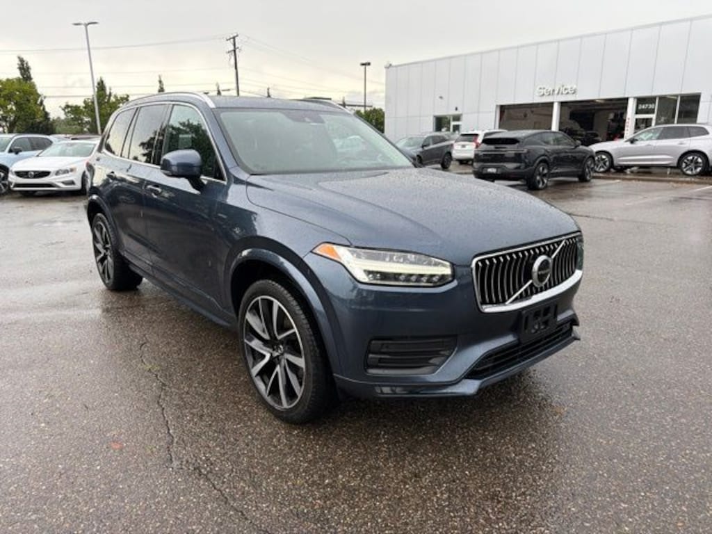 Used 2020 Volvo XC90 T6 Momentum SUV