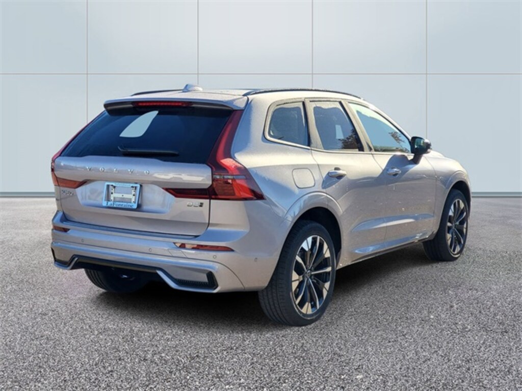 New 2026 Volvo XC60 B5 Plus SUV