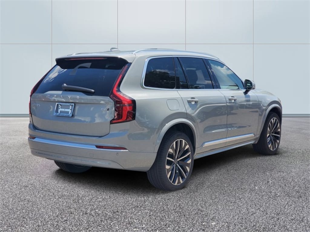 New 2026 Volvo XC90 B6 Plus 7-Seater SUV