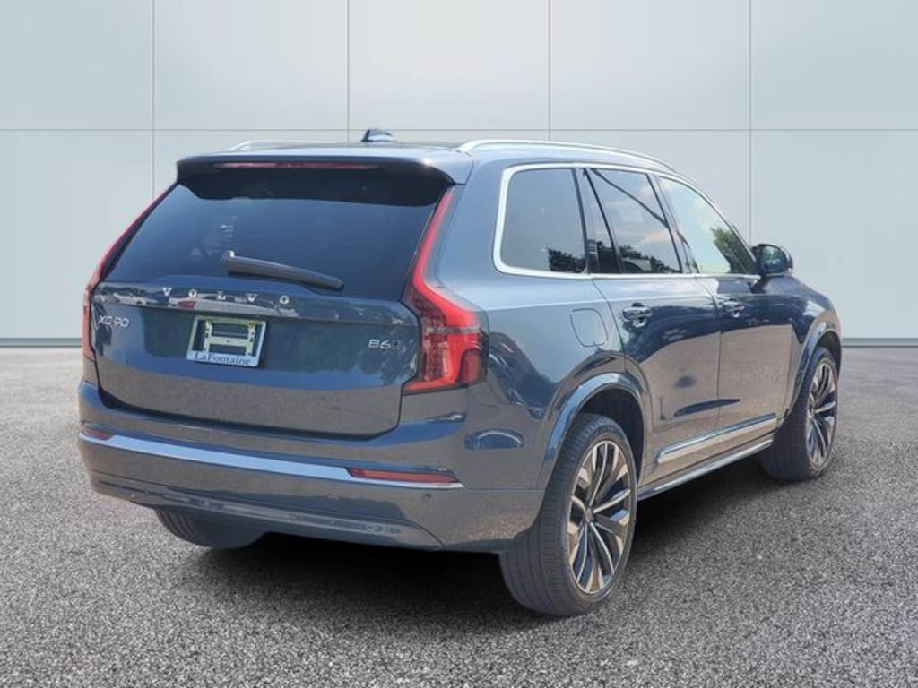 Certified 2025 Volvo XC90 B6 Plus 7-Seater SUV