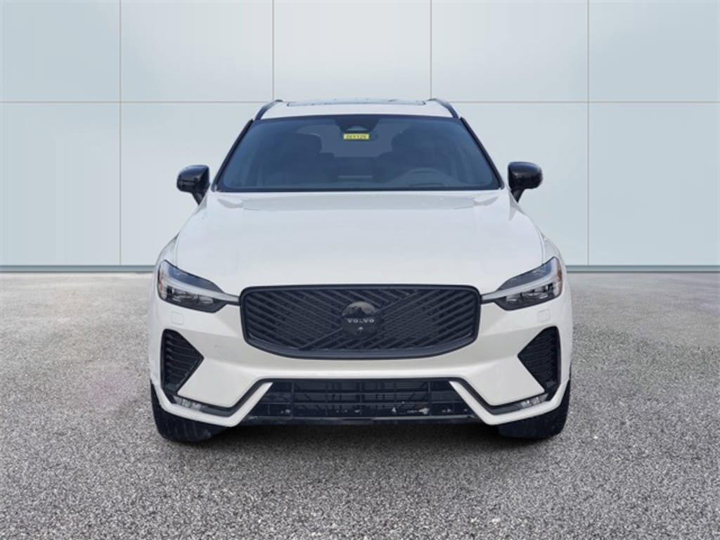 New 2026 Volvo XC60 B5 Ultra Black Edition SUV