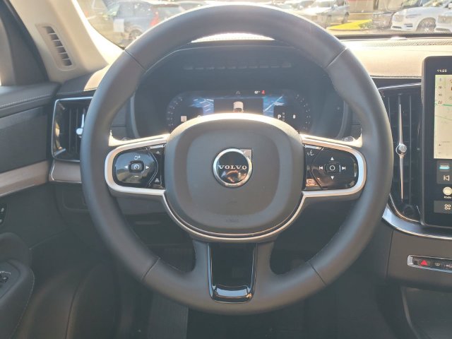 2026 Volvo XC90 Plus - Photo 29