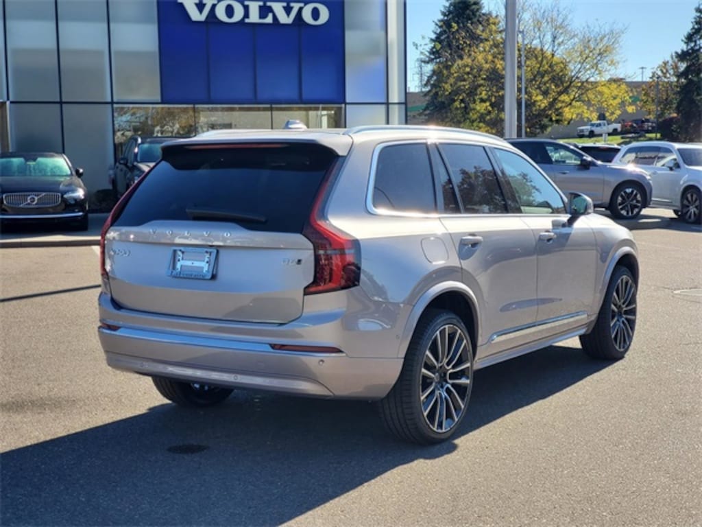 New 2026 Volvo XC90 B6 Plus 7-Seater SUV
