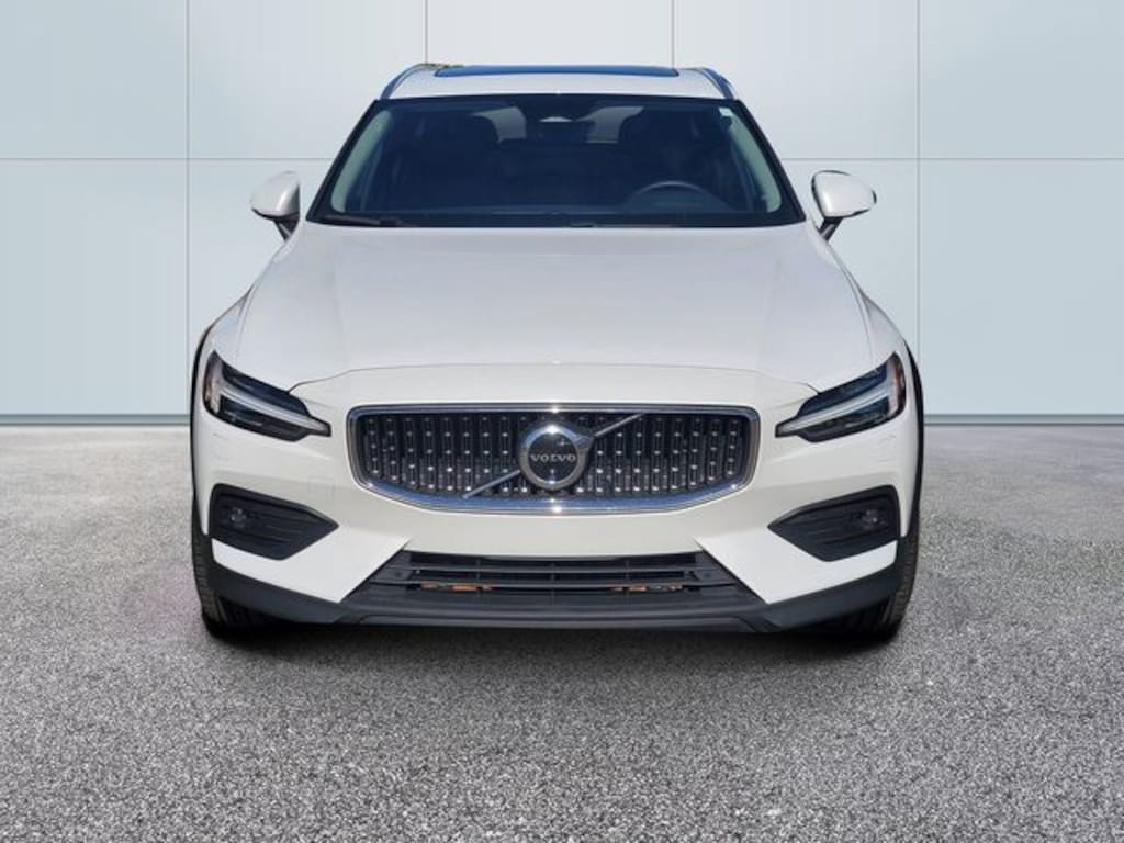 Certified 2025 Volvo V60 Cross Country B5 Plus Wagon