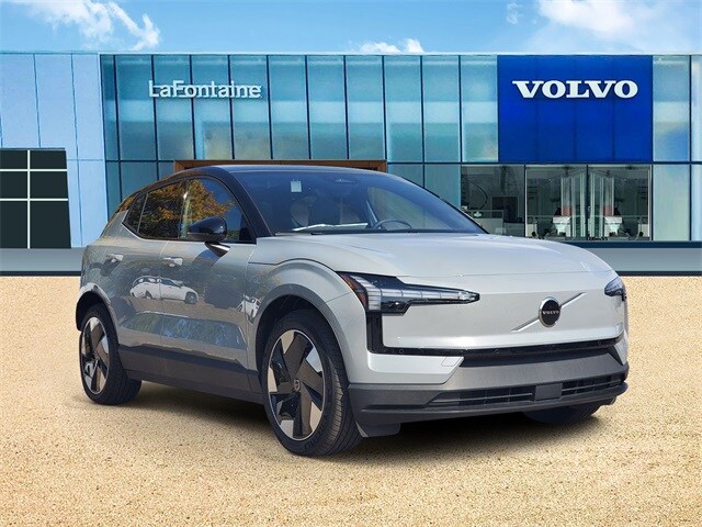 2025 Volvo EX30 Plus photo 2