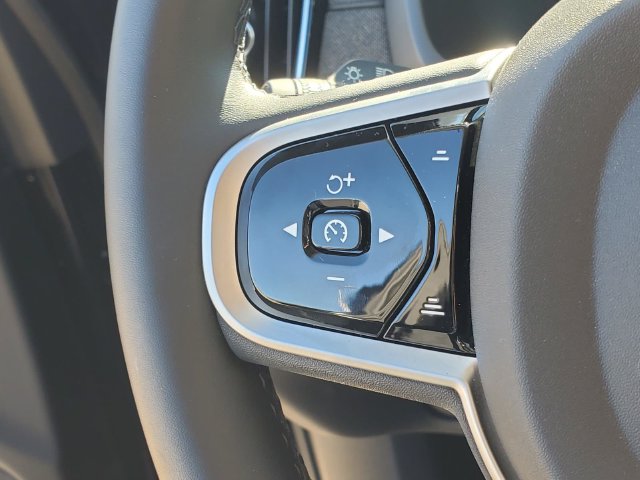 2026 Volvo XC90 Plus - Photo 20