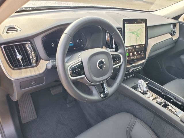 2026 Volvo XC60 Plus - Photo 16