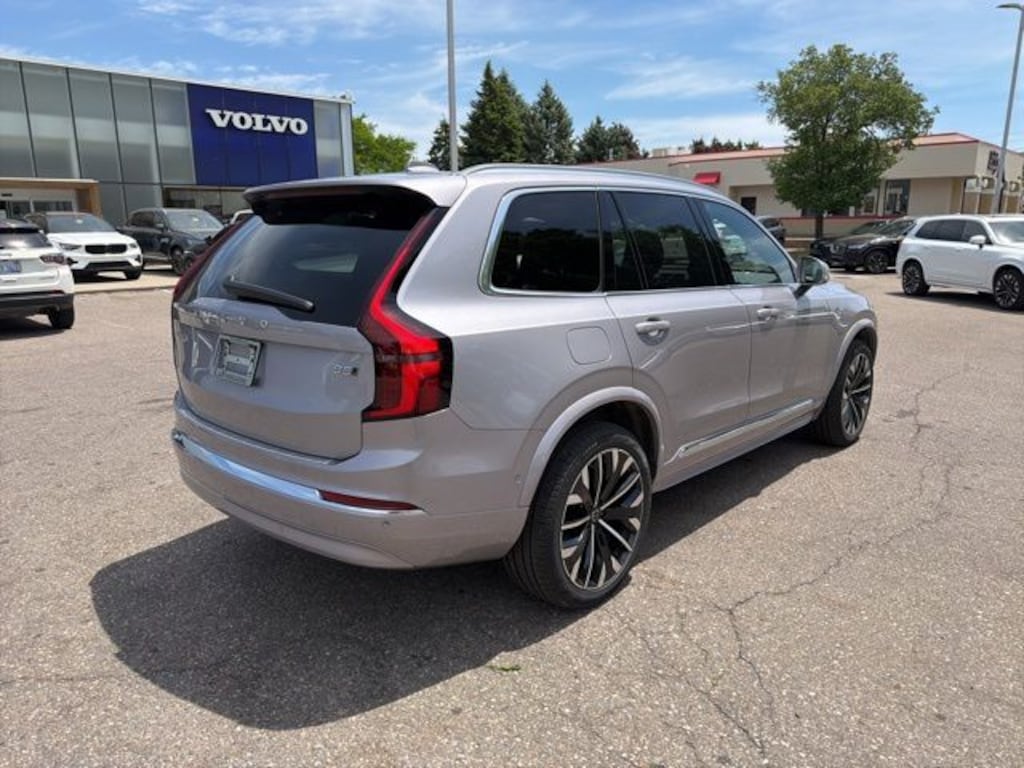 New 2026 Volvo XC90 B5 Plus SUV