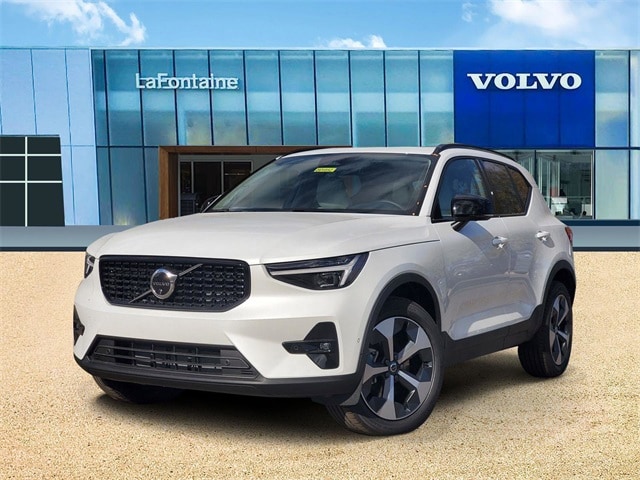 2026 Volvo XC40