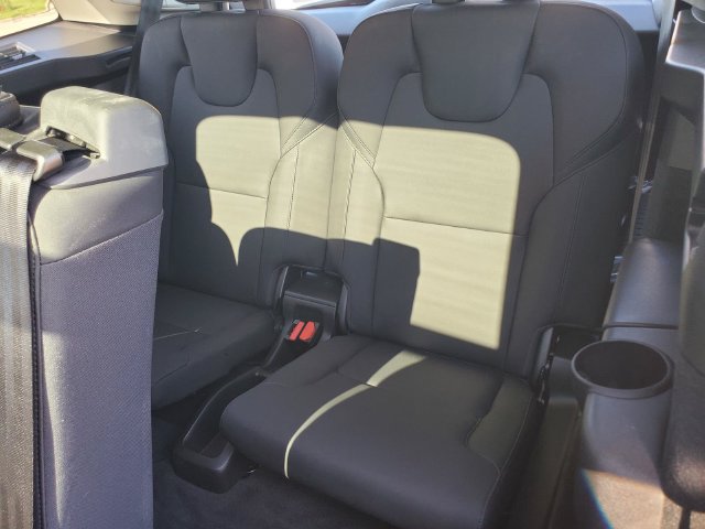 2026 Volvo XC90 Plus - Photo 33