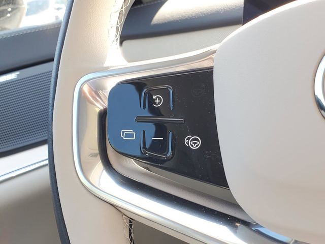 2025 Volvo EX90 Plus - Photo 18