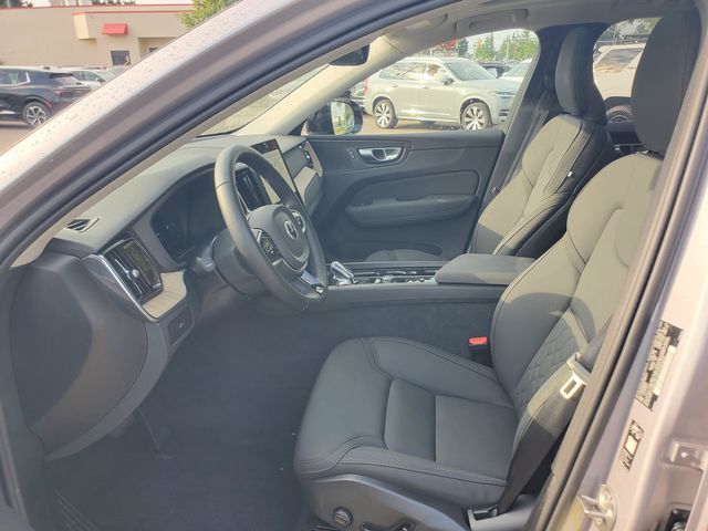 2026 Volvo XC60 Plus - Photo 14