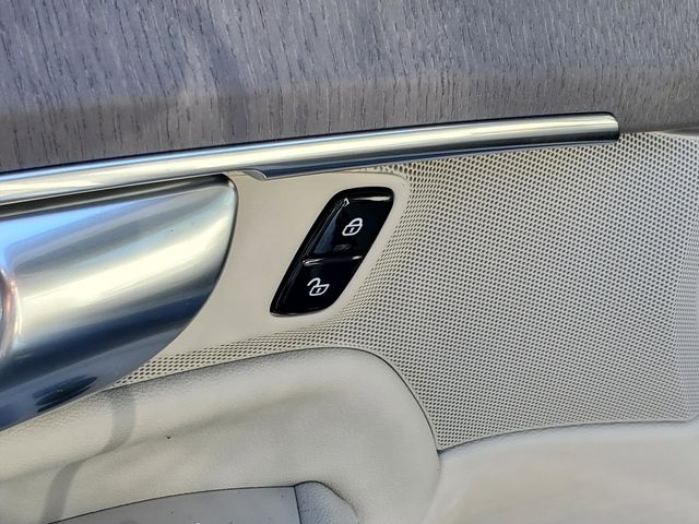 2026 Volvo XC90 Ultra - Photo 12