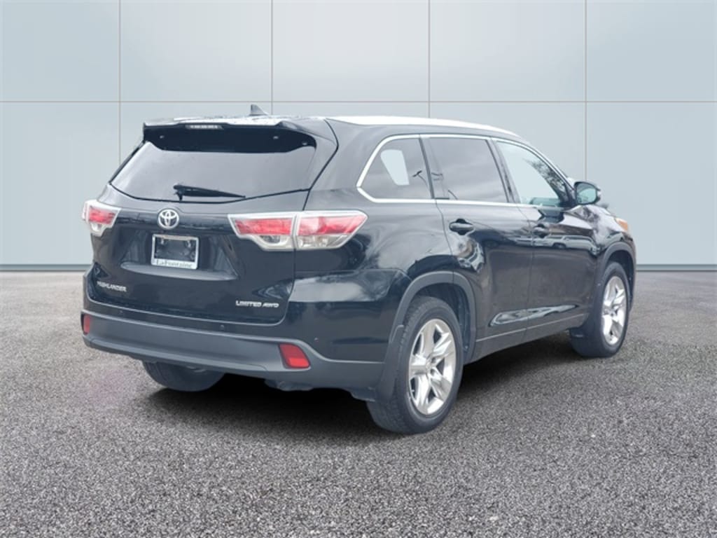 Used 2015 Toyota Highlander Limited Platinum V6 SUV