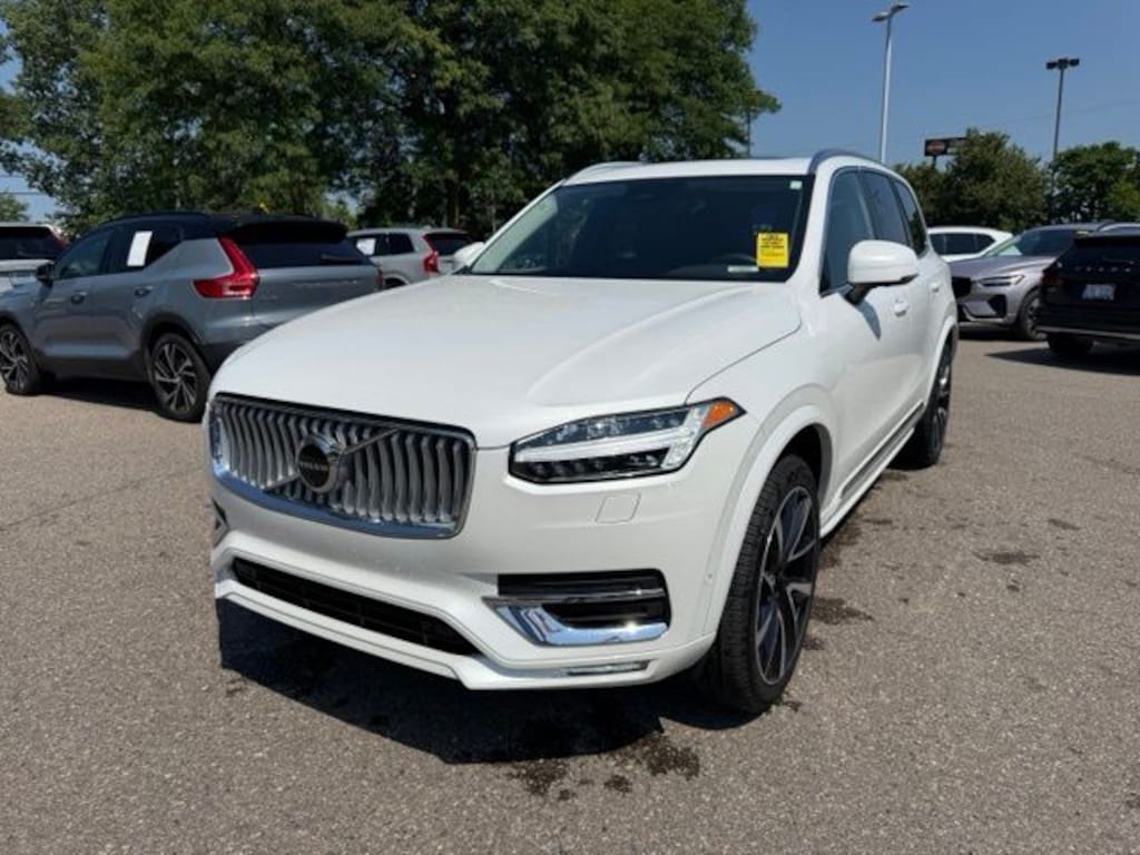Used 2025 Volvo XC90 B5 Plus SUV
