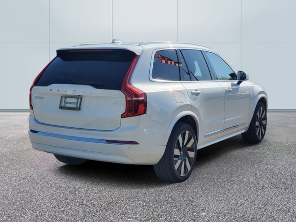 Certified 2024 Volvo XC90 Recharge Plug-In Hybrid T8 Plus Bright Theme 7 Passenger SUV