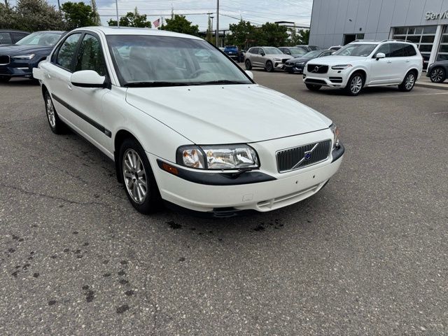 Used 2000 Volvo S80 Base with VIN YV1TS94D0Y1122561 for sale in Farmington Hills, MI