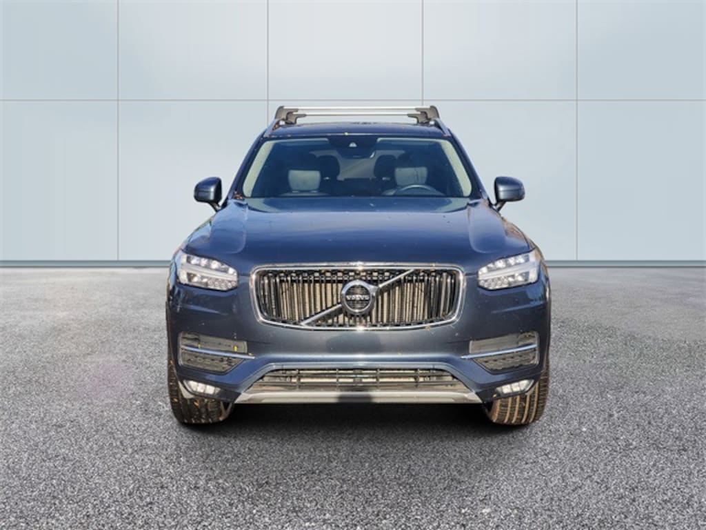 Used 2019 Volvo XC90 T5 Momentum SUV