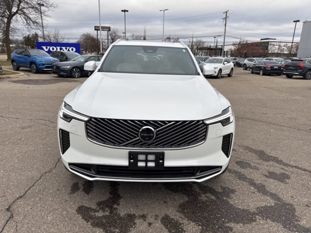 Certified 2025 Volvo XC90 B5 Plus SUV