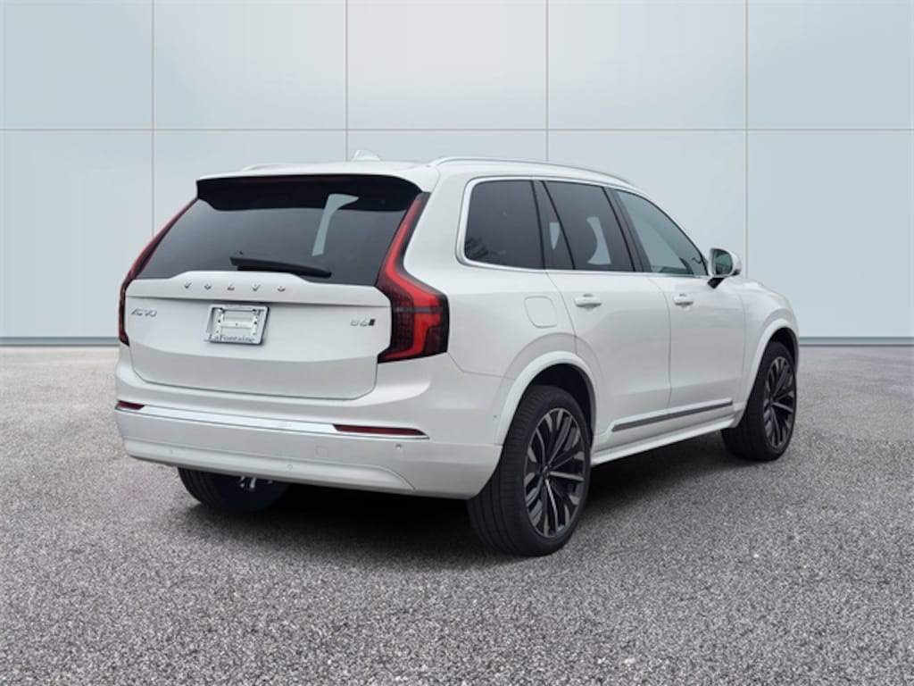 New 2026 Volvo XC90 B6 Plus 7-Seater SUV