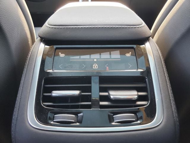 2026 Volvo XC90 Plus - Photo 31