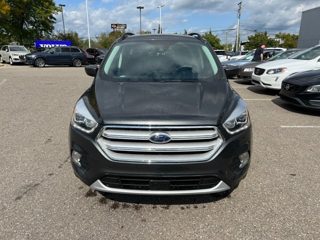 Used 2018 Ford Escape SEL with VIN 1FMCU9HD2JUA95504 for sale in Farmington, MI