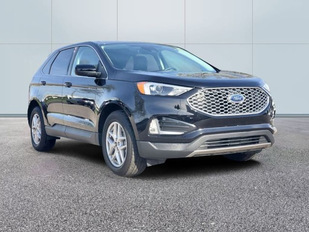 Used 2024 Ford Edge SEL SUV