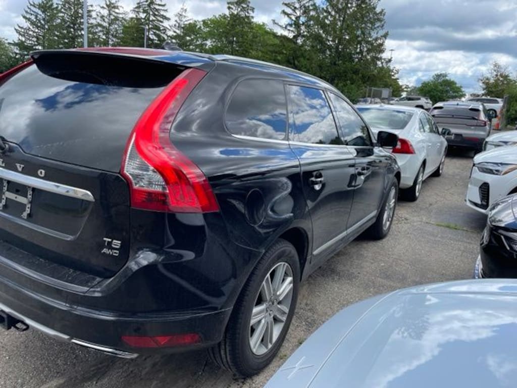 Used 2016 Volvo XC60 T5 Platinum SUV
