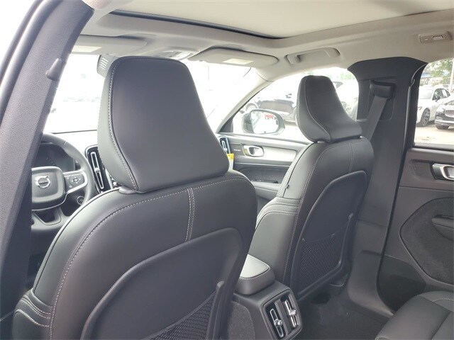 2026 Volvo XC40 Ultra - Photo 27