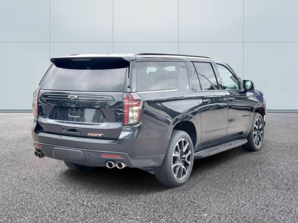 Used 2023 Chevrolet Suburban RST SUV