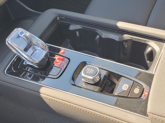 2026 Volvo XC90 Plus - Photo 25