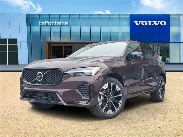 2026 Volvo XC60 Plus's photo