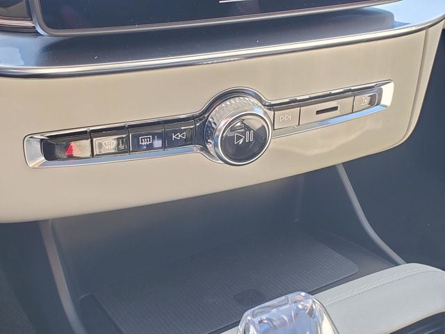2026 Volvo XC90 Ultra - Photo 25