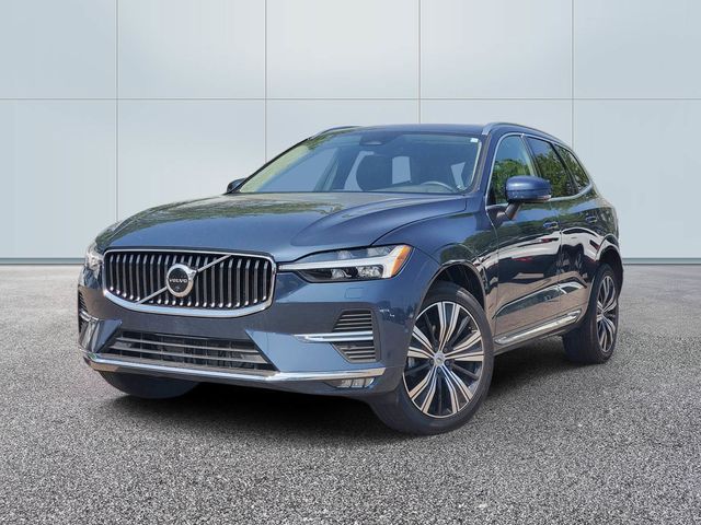 2023 Volvo XC60 B5 Plus Bright Theme AWD's photo