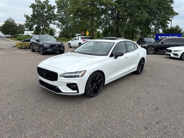 2024 Volvo S60 Sedan 